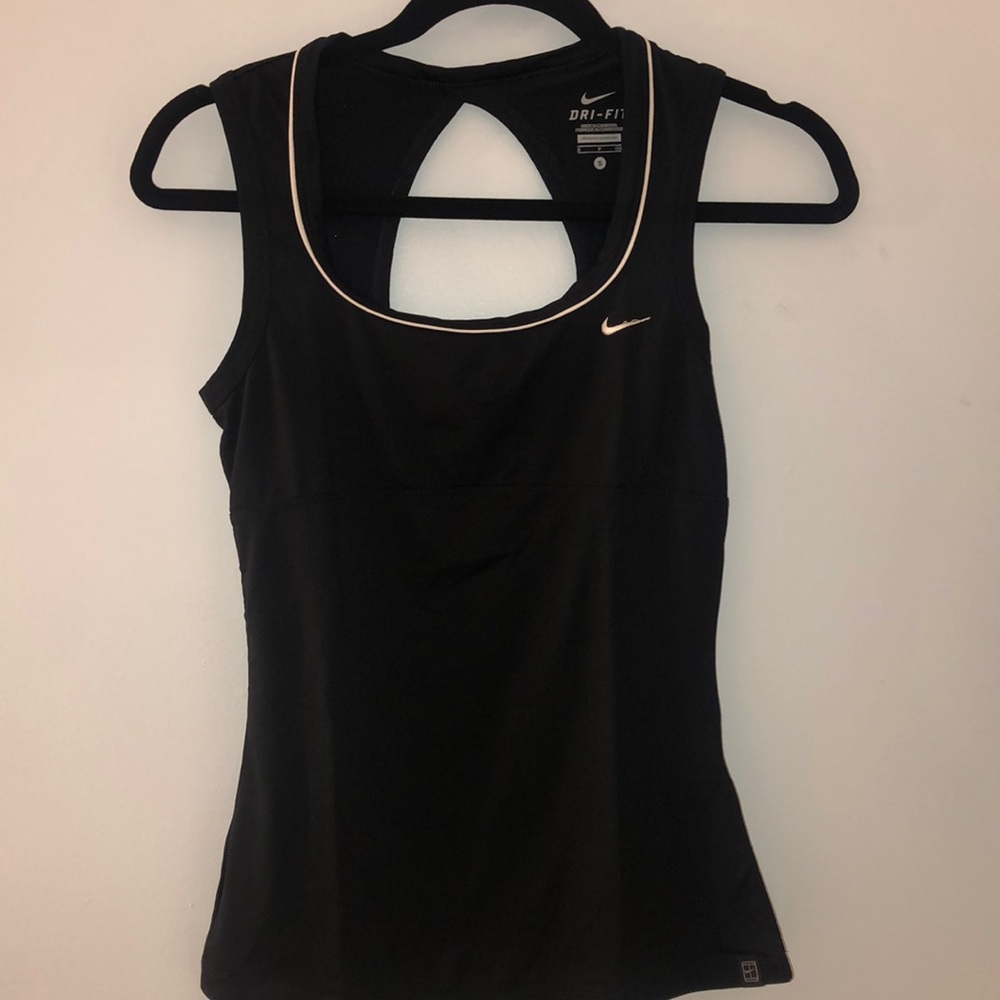 Black nike tank